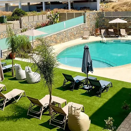 Luxury Suites In Stavromenos Exterior foto