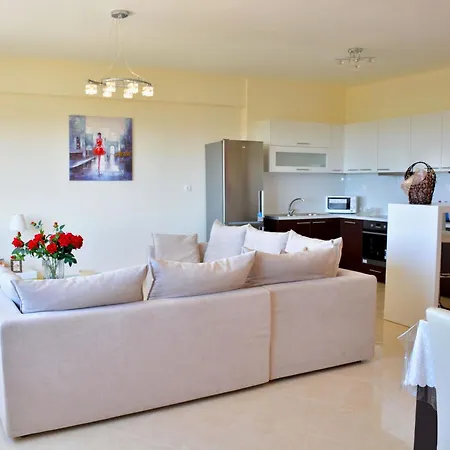 Luxury Suites In Stavromenos Exterior foto