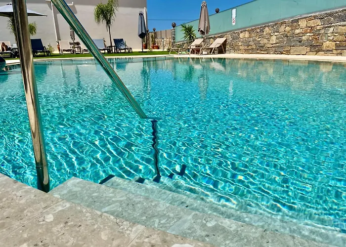 Luxury Suites In Stavromenos