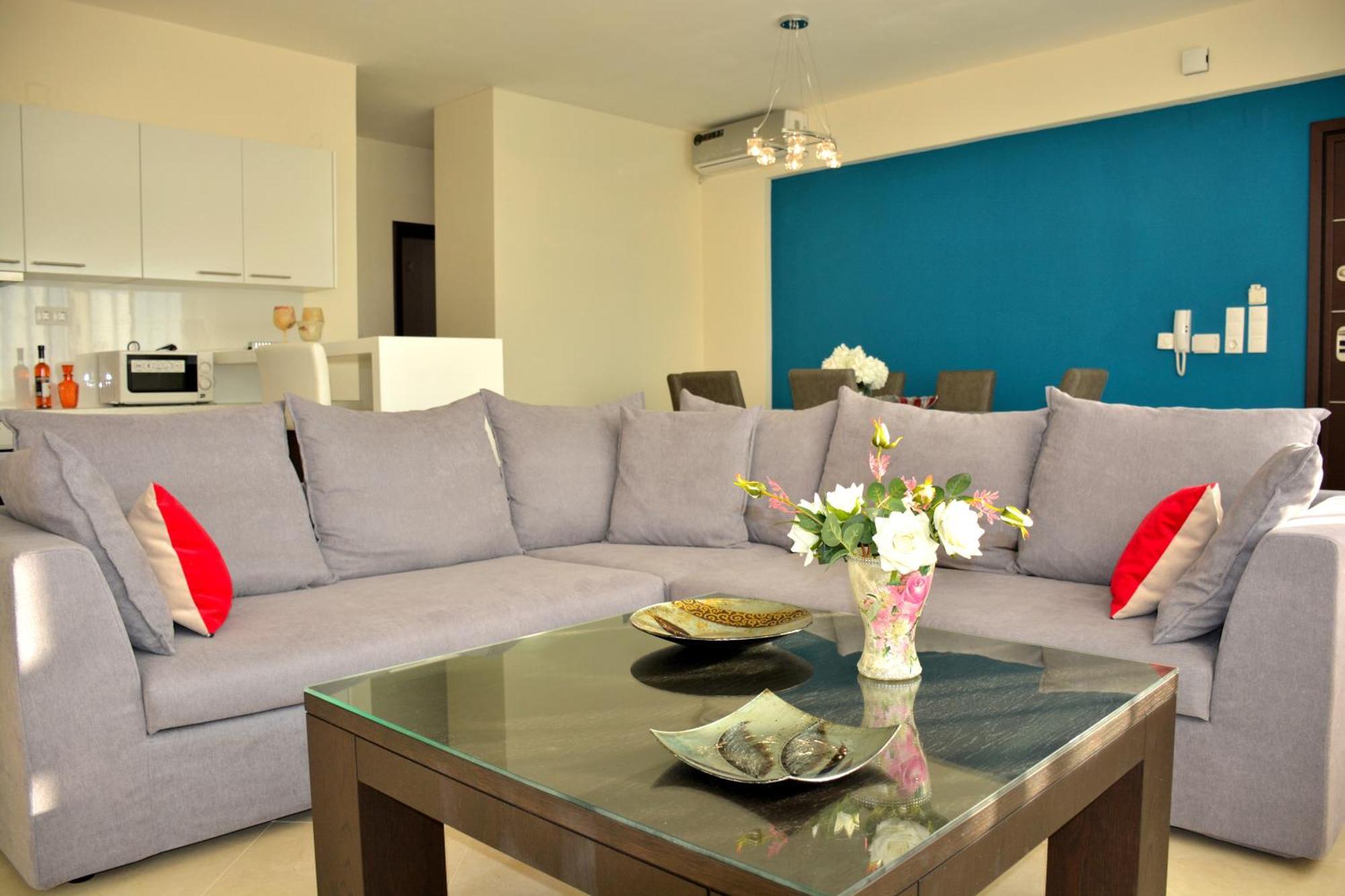 Luxury In * Stavromenos